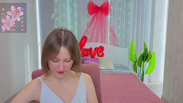 LuluChiiii online show from February 14, 2026, 10:59 am