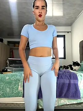 Snapshot of annymaldonado chatting on October 30, 2025, 2:04 pm annymaldonado online show from October 30, 2025, 2:04 pm