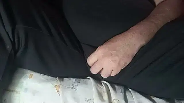 BabyBearMilk online show from October 6, 2025, 4:57 am