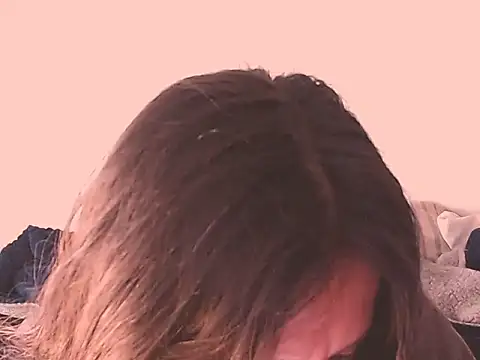 Snapshot of NathaSlave chatting on December 18, 2025, 9:40 pm NathaSlave online show from December 18, 2025, 9:40 pm