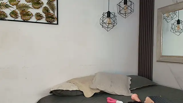 shanon marel online show from November 24, 2025, 12:16 pm