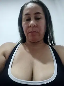 Nala1986 online show from October 1, 2025, 1:33 am