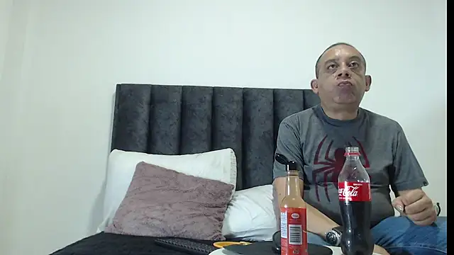 Snapshot of GabrielandAbigail chatting on November 22, 2025, 2:38 pm GabrielandAbigail online show from November 22, 2025, 2:38 pm