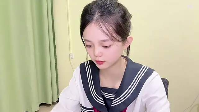 Snapshot of Nicole-13 chatting on November 6, 2025, 10:41 am Nicole-13 online show from November 6, 2025, 10:41 am