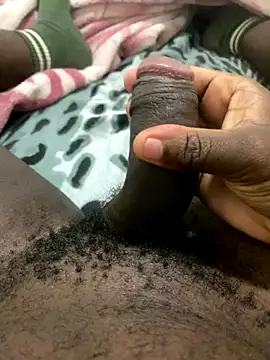 Snapshot of midravelta chatting on October 7, 2025, 7:15 pm midravelta online show from October 7, 2025, 7:15 pm