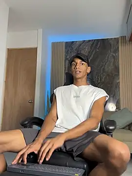 Snapshot of JulienSaint chatting on September 12, 2025, 12:16 pm JulienSaint online show from September 12, 2025, 12:16 pm