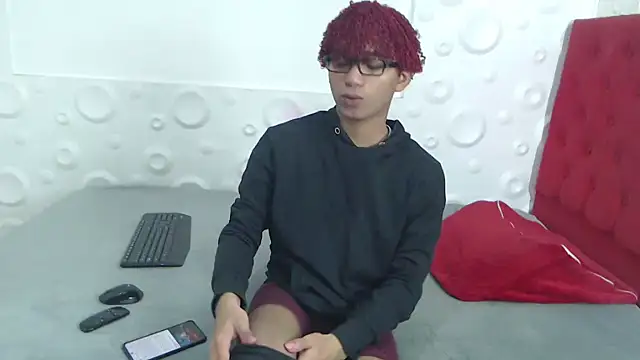 Snapshot of felipecams123 chatting on November 15, 2025, 1:53 am felipecams123 online show from November 15, 2025, 1:53 am