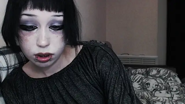 Snapshot of _LUCY_LAVE chatting on October 27, 2025, 11:05 pm LUCY LAVE online show from October 27, 2025, 11:05 pm