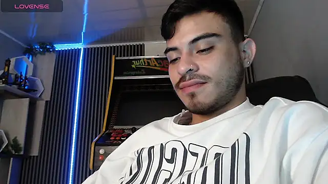 Snapshot of Bastian_MCcormick chatting on February 4, 2026, 12:55 pm Bastian MCcormick online show from February 4, 2026, 12:55 pm