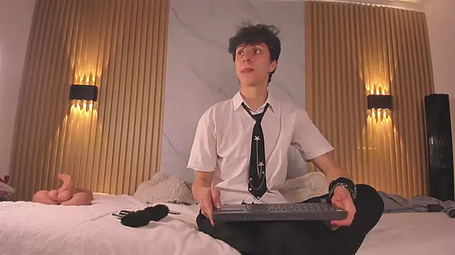 Snapshot of IM_DAREN chatting on November 12, 2025, 3:21 am IM DAREN online show from November 12, 2025, 3:21 am