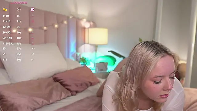 MissBunnyDoll online show from October 1, 2025, 5:50 pm