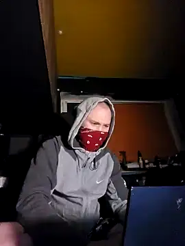 Janessiey online show from February 1, 2026, 8:51 pm