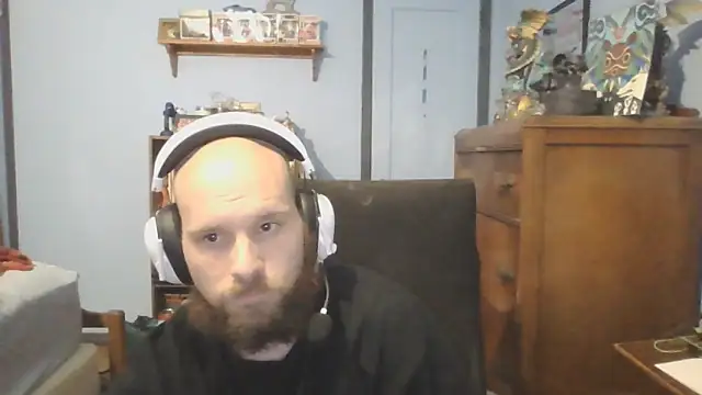 Snapshot of PDrents chatting on November 19, 2025, 10:10 pm PDrents online show from November 19, 2025, 10:10 pm