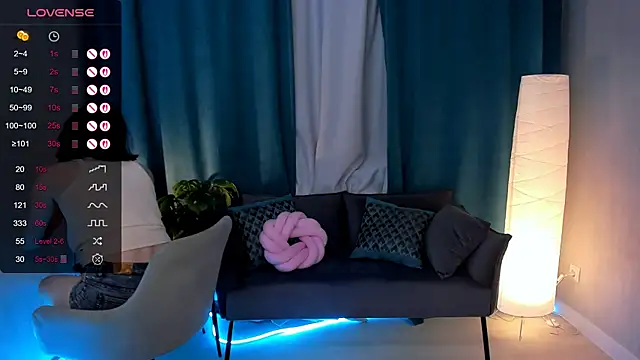 Snapshot of BellaCaress chatting on September 22, 2025, 6:08 am BellaCaress online show from September 22, 2025, 6:08 am