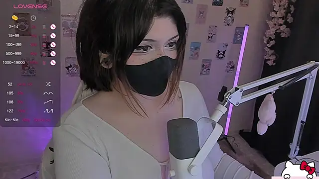 -Nanamin- online show from June 4, 2026, 8:35 pm