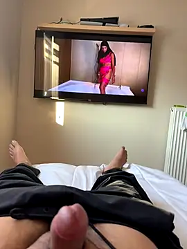 imed692 online show from January 6, 2026, 2:10 pm