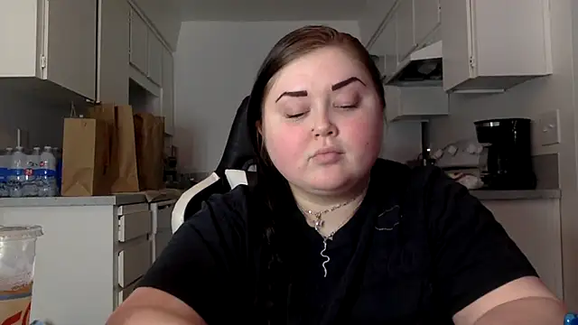 JJbaby1 online show from November 23, 2025, 6:40 pm