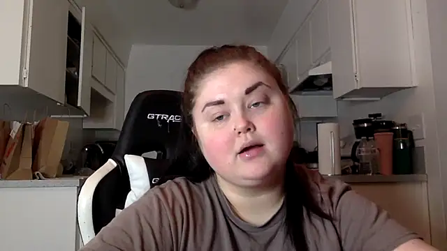 JJbaby1 online show from October 31, 2025, 2:46 pm