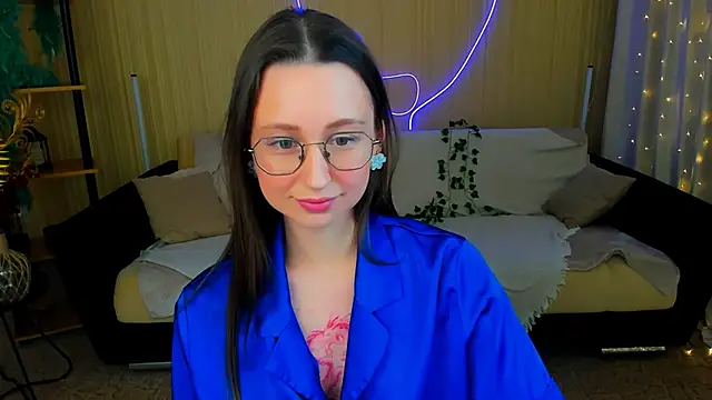 YourLovellyStory online show from February 8, 2026, 4:26 pm