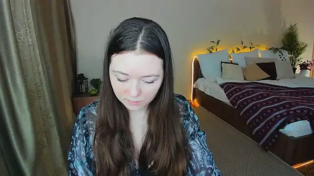 Snapshot of AlluringLookk chatting on February 5, 2026, 9:27 am AlluringLookk online show from February 5, 2026, 9:27 am