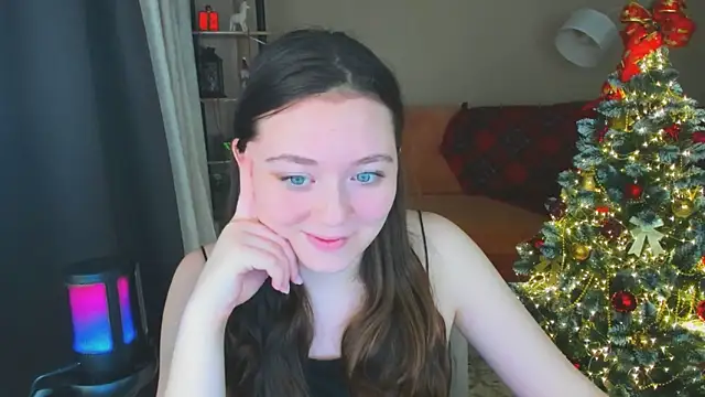 Snapshot of AlluringLookk chatting on December 20, 2025, 5:27 pm AlluringLookk online show from December 20, 2025, 5:27 pm