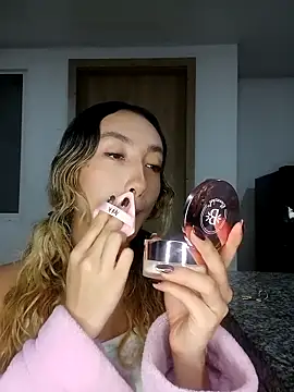 LauMiller online show from December 16, 2025, 12:15 am