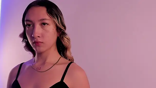 LauMiller online show from November 1, 2025, 10:42 am