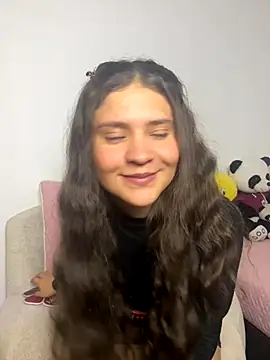 Emilyybennet  online show from October 9, 2025, 9:48 pm