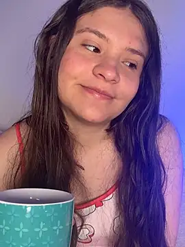 Snapshot of Emilyybennet_ chatting on August 2, 2026, 2:10 am Emilyybennet online show from August 2, 2026, 2:10 am