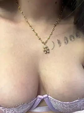 Snapshot of Im_Manu chatting on September 27, 2025, 12:22 pm Im Manu online show from September 27, 2025, 12:22 pm