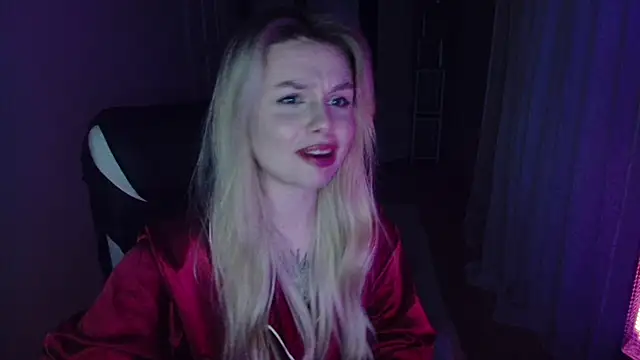 Snapshot of AngelicaHollywood chatting on January 16, 2026, 6:12 pm AngelicaHollywood online show from January 16, 2026, 6:12 pm