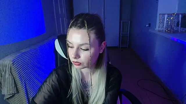 Snapshot of AngelicaHollywood chatting on February 22, 2026, 8:21 pm AngelicaHollywood online show from February 22, 2026, 8:21 pm