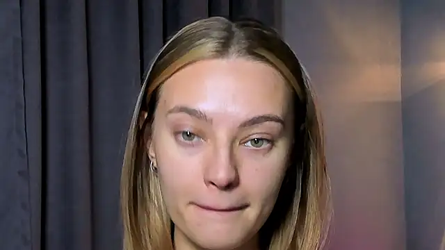 OliviaReece online show from December 18, 2025, 7:02 am