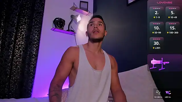 MarkSantozz online show from February 17, 2026, 1:36 am