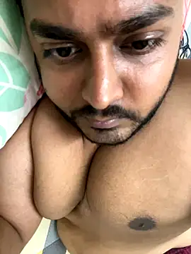 Snapshot of blrguychub chatting on November 16, 2025, 1:05 pm blrguychub online show from November 16, 2025, 1:05 pm