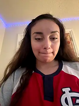 CharmingMaddie online show from November 5, 2025, 3:20 am