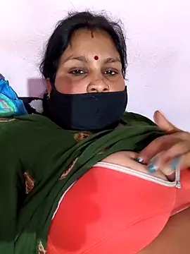 Snapshot of Love-pari077 chatting on December 1, 2025, 8:37 am Love-pari077 online show from December 1, 2025, 8:37 am