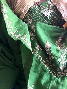 Snapshot of Love-pari077 chatting on November 22, 2025, 5:28 am Love-pari077 online show from November 22, 2025, 5:28 am