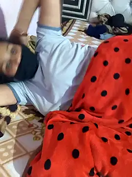 Love-pari077 online show from January 11, 2026, 1:01 am