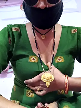 Snapshot of Love-pari077 chatting on December 14, 2025, 8:09 am Love-pari077 online show from December 14, 2025, 8:09 am