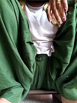 Snapshot of Love-pari077 chatting on December 15, 2025, 1:55 am Love-pari077 online show from December 15, 2025, 1:55 am