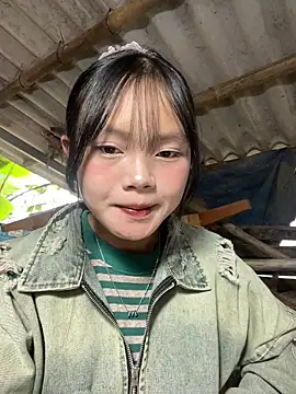 AdamLazis online show from December 4, 2025, 12:42 am