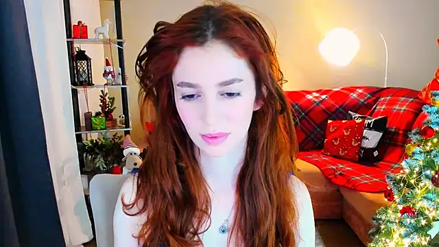 ChristinaConteeree online show from December 18, 2025, 4:44 pm