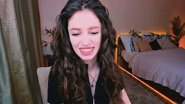 ChristinaConteeree online show from September 29, 2025, 7:30 pm