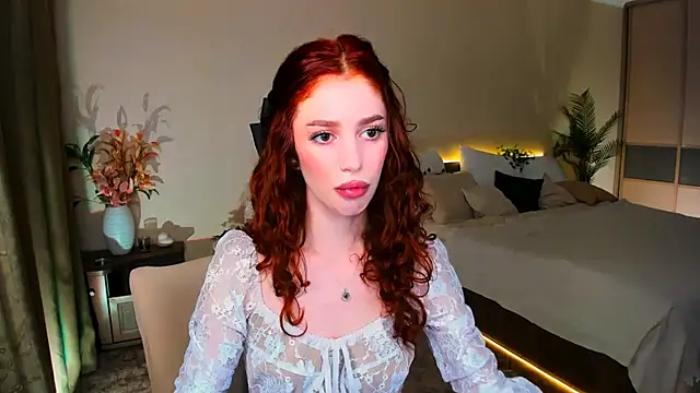 ChristinaConteeree online show from October 22, 2025, 7:13 pm