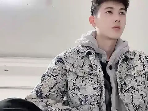 Snapshot of xiaojie2563 chatting on December 1, 2025, 11:11 am xiaojie2563 online show from December 1, 2025, 11:11 am