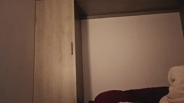 Snapshot of Candela___ chatting on November 17, 2025, 10:19 am Candela online show from November 17, 2025, 10:19 am