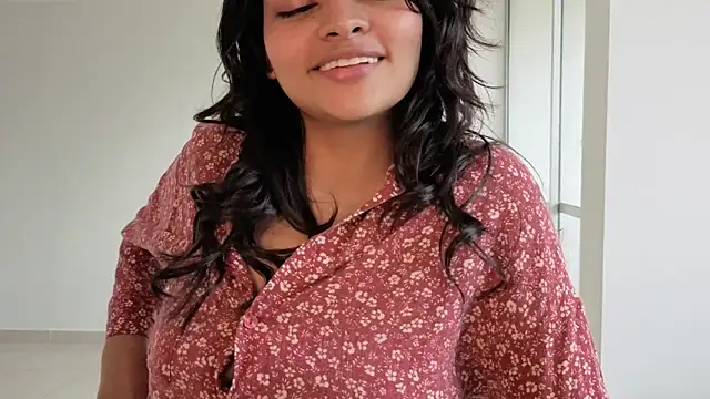 Snapshot of Candela___ chatting on October 3, 2025, 7:59 pm Candela online show from October 3, 2025, 7:59 pm