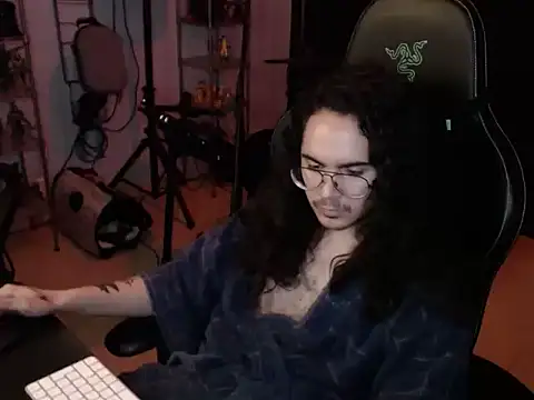 dorrey21 online show from April 13, 2026, 3:27 pm