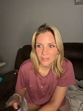 Lexi-Lux-X online show from February 17, 2026, 3:15 am